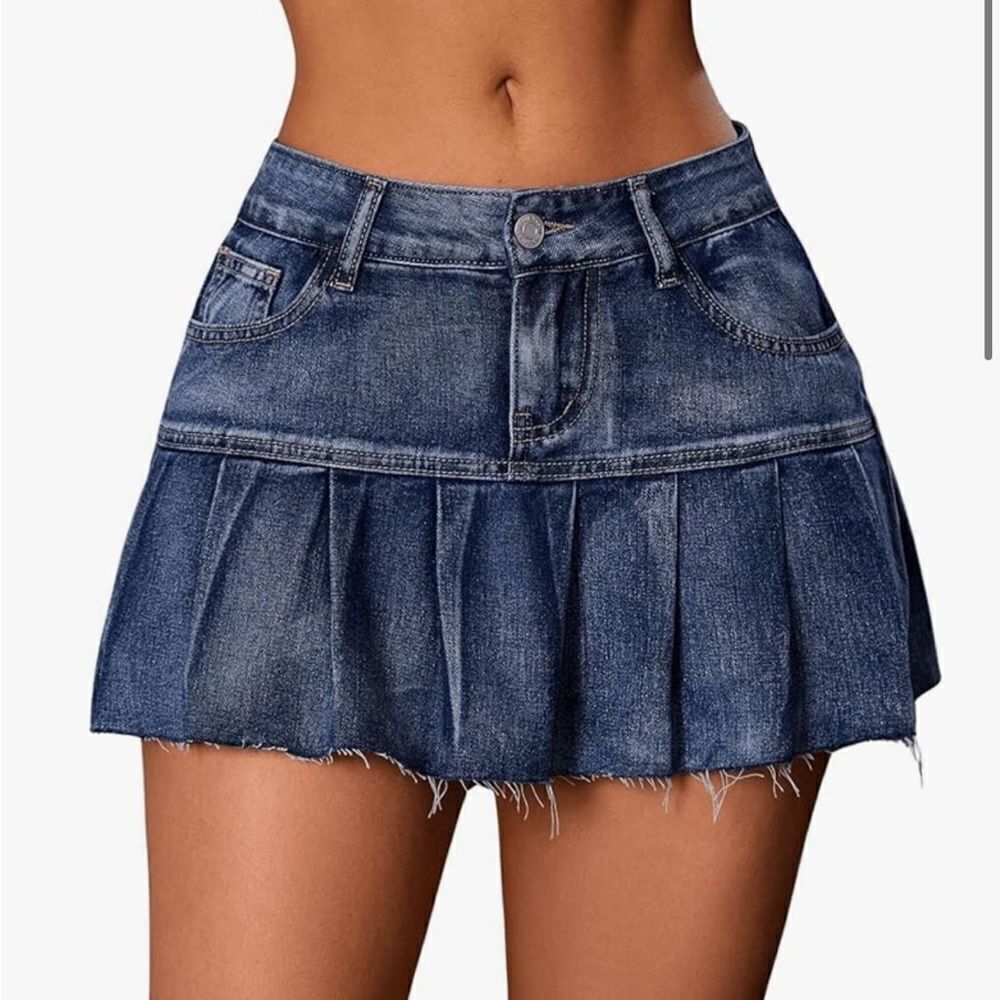 Pleated jean mini skirt